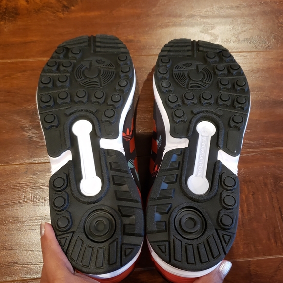 Adidas Womens Running Shoes Size 6.5Y/8W - Picture 15 of 16